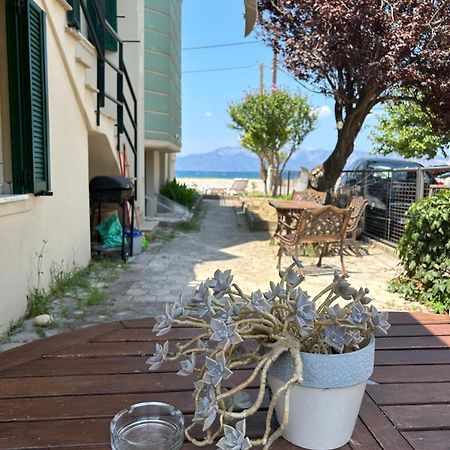Апартаменты Παγώνα, By The Sea Пефки Экстерьер фото